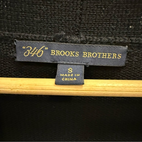 BROOKS BROTHERS | VTG 100% Merino Wool Navy Cardigan w/ Leather Strap | Size S - Picture 3 of 6